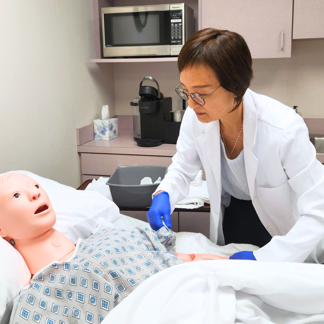 Texas CNA Program (Korean)(100 hours - 60 hours class/ 40 hours clinical)